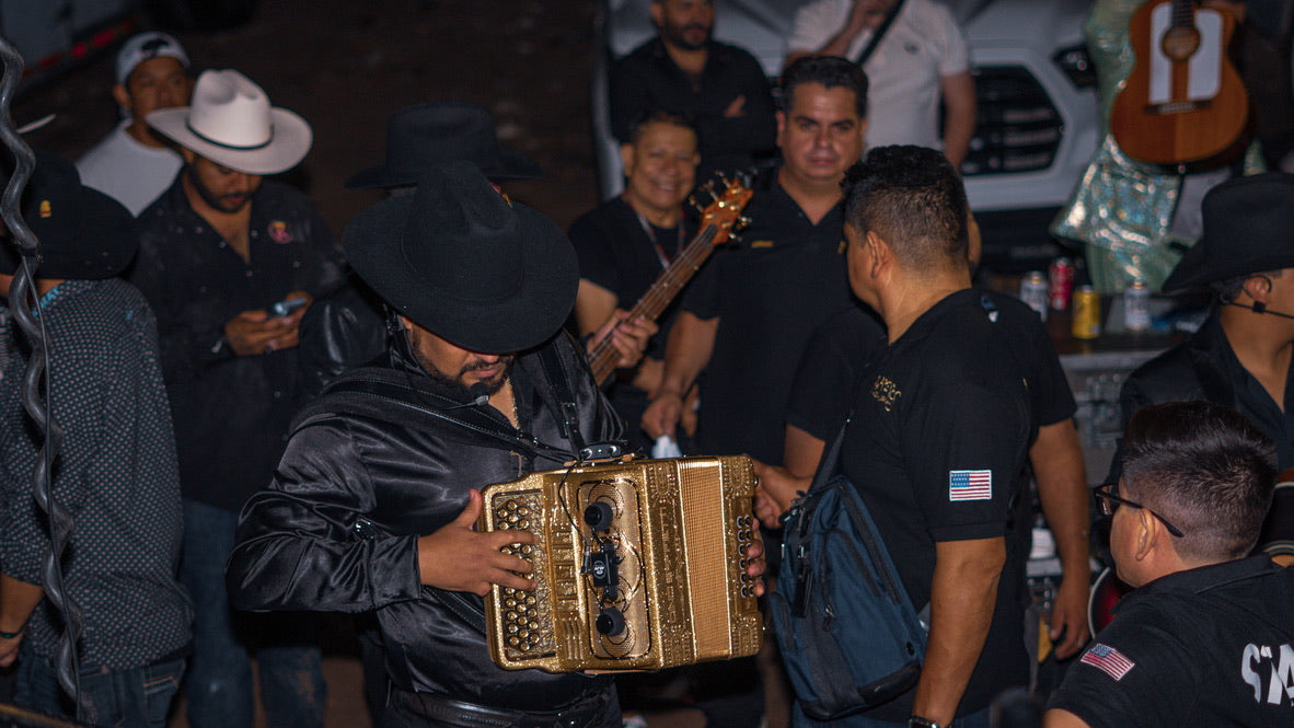 Los Alameños de la Sierra